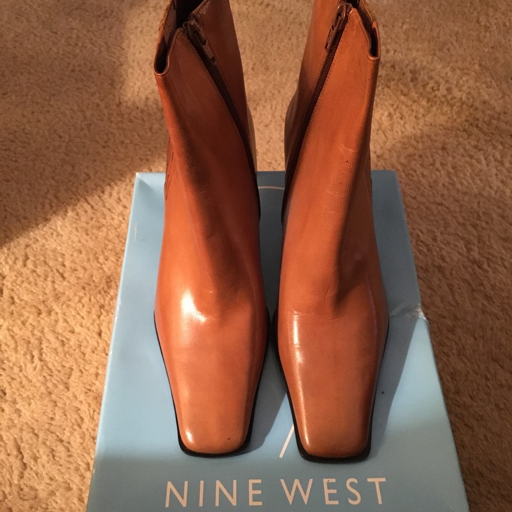 Never worn tan Nine West Boots